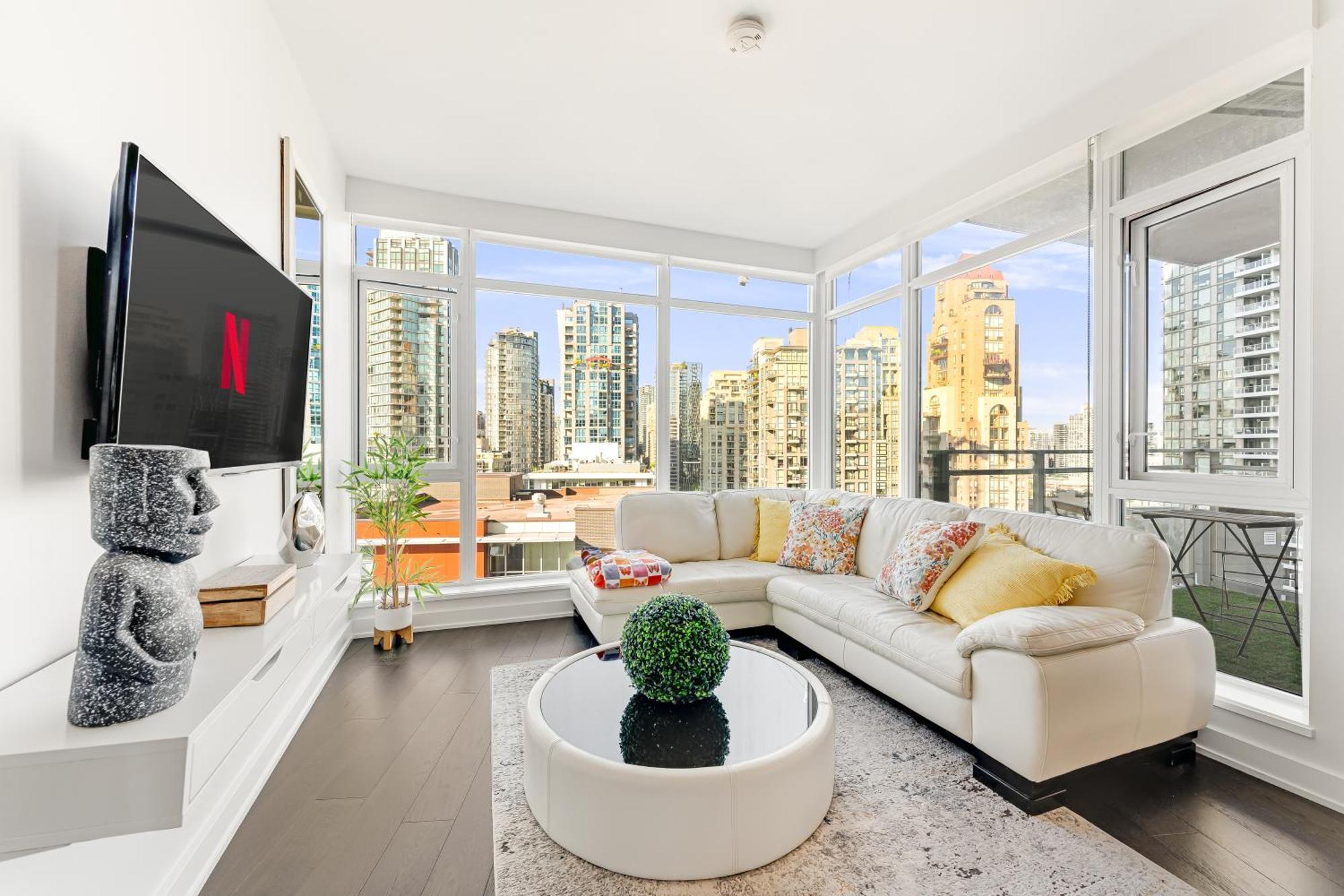 Premium 2Br Living With Unmatched Cityscape Views Lägenhet Vancouver Exteriör bild